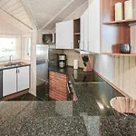 Three-bedroom In Sydals * Skovbyballe