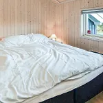 Holiday home Three-bedroom In Sydals *